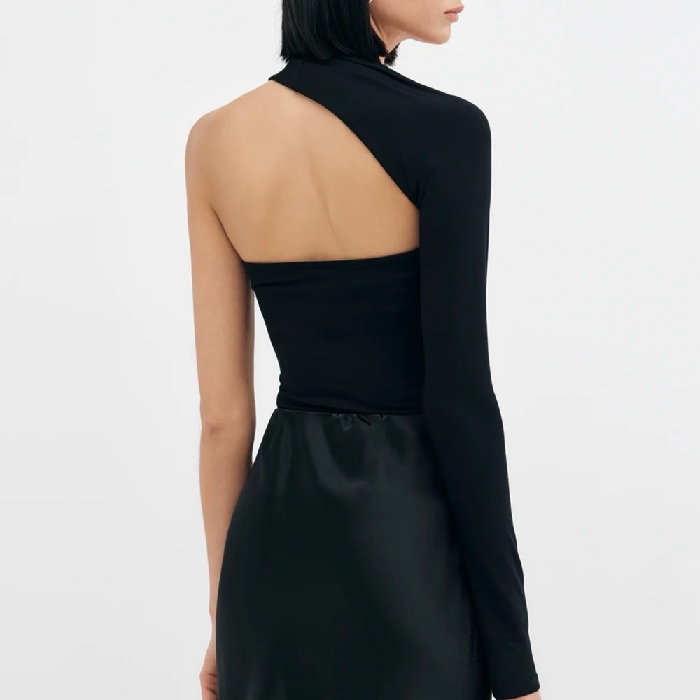 Marcella Nyc Black Asymmetrical One-Shoulder Top … - image 4